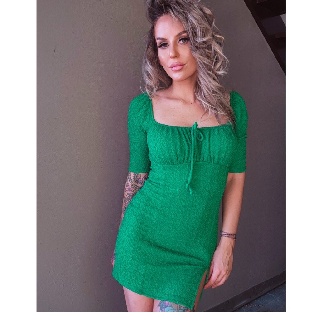KELLY GREEN SMALL SLIT FRONT DRESS